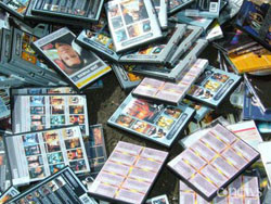 МВД скупит все пиратские диски в Киеве 