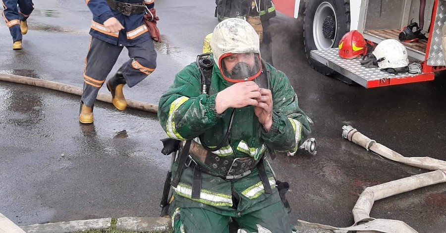На Прикарпатье из пылавшей больницы эвакуировали 37 человек
