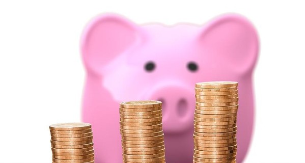 Как откладывать деньги с маленькой зарплаты: 5 способов, которые реально работают