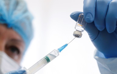 Семейный доктор или частная клиника: где быстрее сделают вакцинацию от коронавируса? 