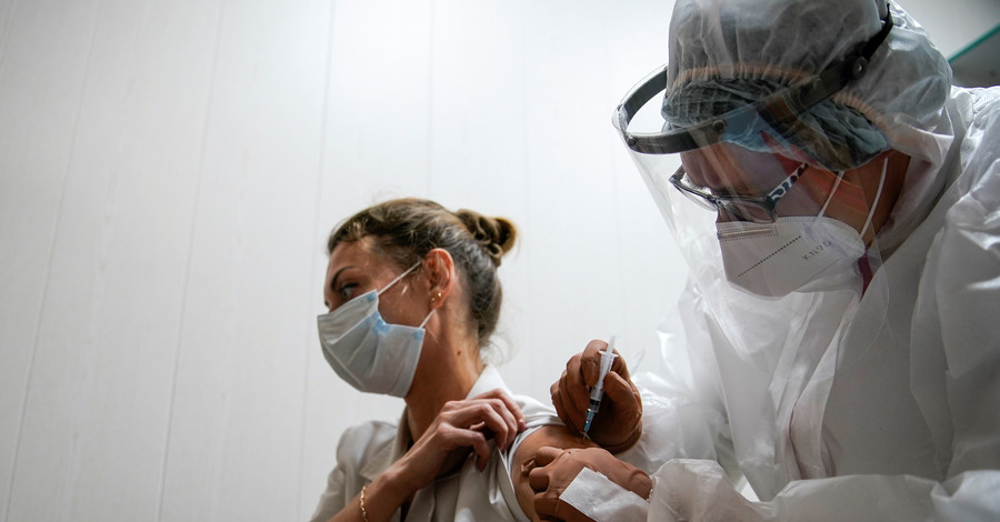 За сутки в Украине вакцину Pfizer получили 366 человек