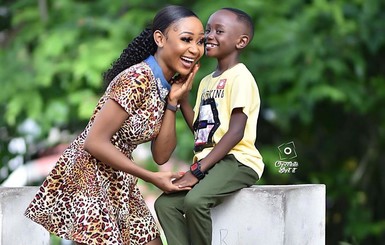 В Гане актрису посадили в тюрьму за голое фото с сыном 