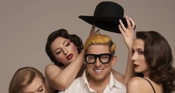 Гарик Корогодский снялся для Playboy с актрисами 