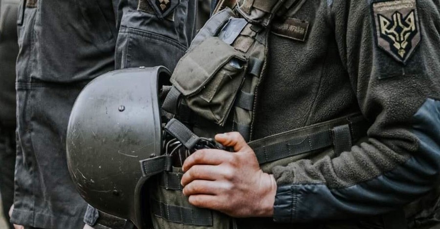 На Донбассе под обстрелом погиб украинский военный