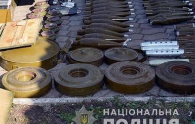 СБУ обнаружила на Донбассе тайник с минами для диверсий