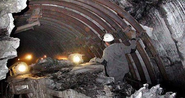 На Днепропетровщине погиб горняк во время обвала шахты
