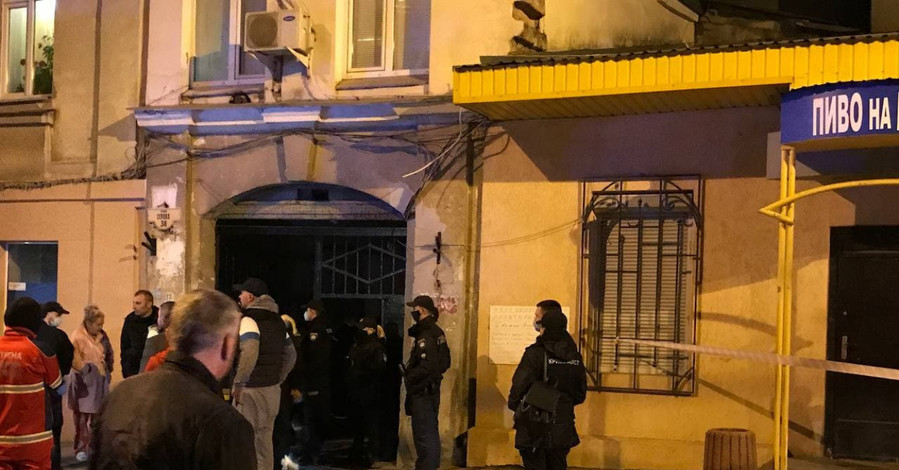 В Одессе ночью прогремел взрыв в жилом доме, есть пострадавшие 