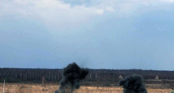 На Донбассе подорвались четверо украинских военнослужащих, один погиб