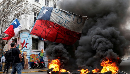 Докеры протестуют против правительства Чили