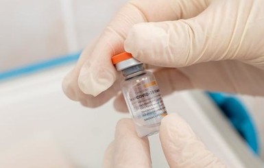В Украину привезли еще полмиллиона доз китайской вакцины CoronaVac 