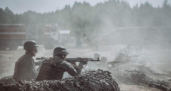 В празднование Пасхи российские военные обстреляли украинские позиции на Донбассе