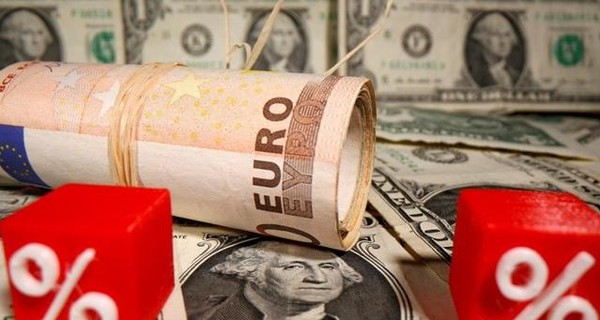 Доллар и евро вырастут после Дня Победы