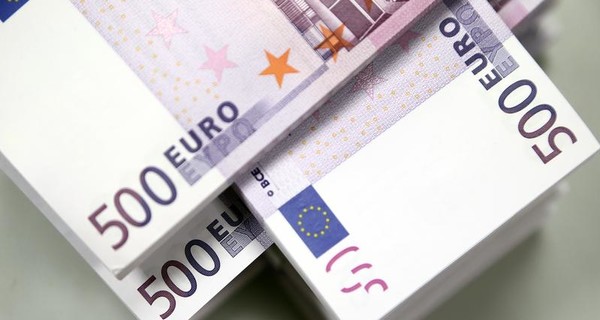 В Евросоюзе намерены запретить наличные расчеты на сумму более 10 тысяч евро
