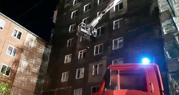 Во Львове горел дом, эвакуировали 112 человек, двое - пострадали
