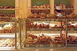 Хлеб в Киеве уже продается по новым ценам 
