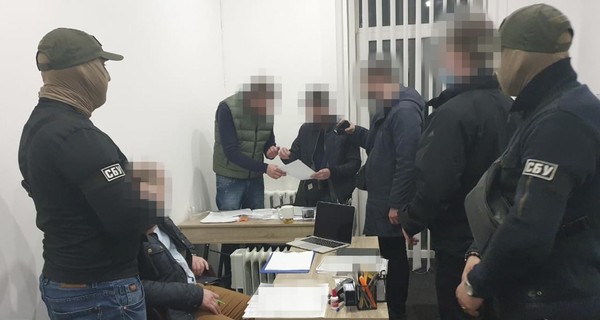 В Днепре адвокаты продавали криминальным группировкам информацию о грядущих обысках и арестах