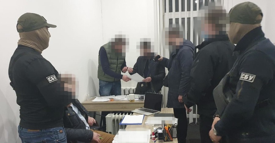 В Днепре адвокаты продавали криминальным группировкам информацию о грядущих обысках и арестах