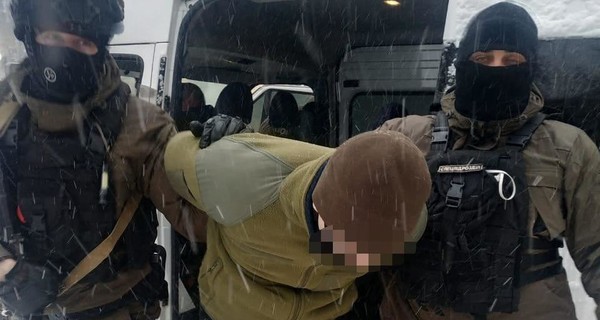 Студенту, облившему краской памятник Бандере во Львове, вынесли приговор