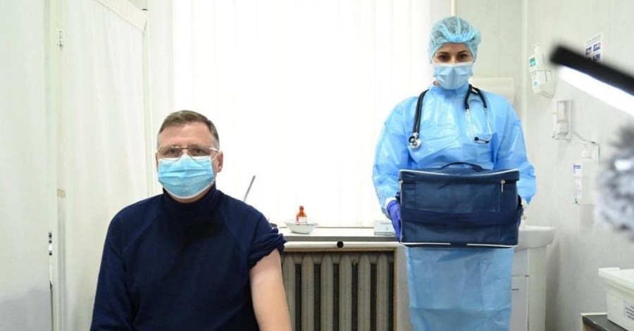 Вакцинация в Украине: записавшиеся через 