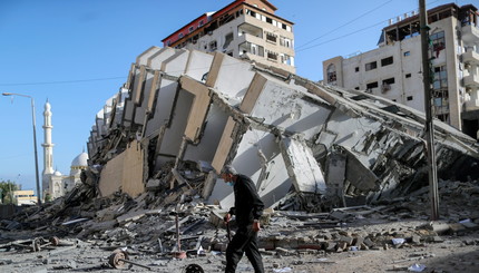 Последствия ракетных обстрелов и авиаударов в Израиле и секторе Газа