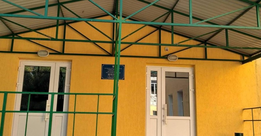 В школе Черкасской области ребенку на голову упали футбольные ворота
