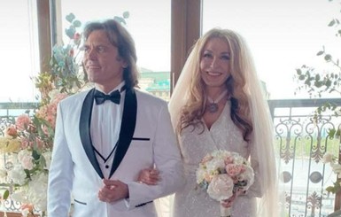 Ольга Сумская надела свадебное платье и предложила мужу обвенчаться