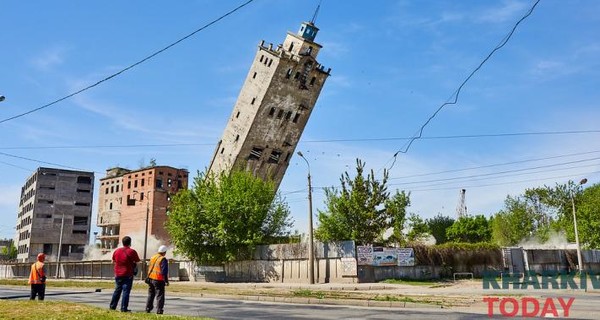 В центре Харькова подорвали башню элеватора