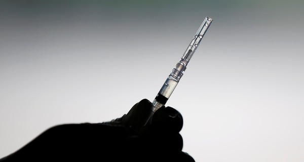 Sanofi и GlaxoSmithKline заявили об успешных испытаниях вакцины от коронавируса