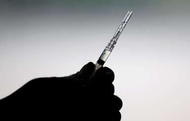 Sanofi и GlaxoSmithKline заявили об успешных испытаниях вакцины от коронавируса