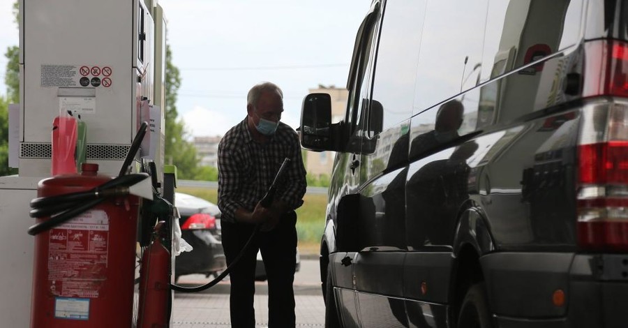 4 наивных вопроса о госрегулировании цен на бензин