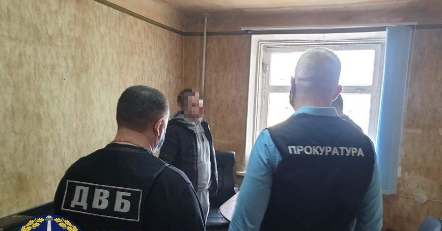 В Харькове полицейских обвинили в превышении полномочий: избили мужчину и обидели его жену