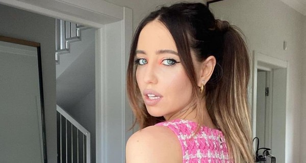 Dorofeeva показала свой дом по соседству с Monatik