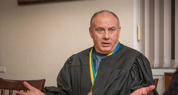 Пока Стерненко был в суде, другой суд разрешил его задержание