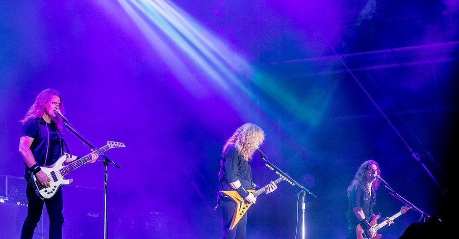  Megadeth завила о расставании с басистом из-за возможной связи с несовершеннолетней 
