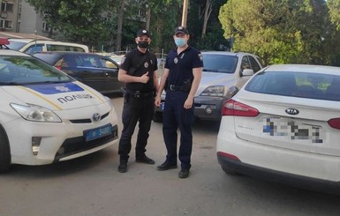 В Одессе полицейские помогли застрявшему в пробке водителю доставить донорскую кровь для ребенка 