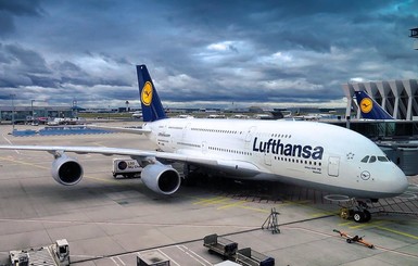 Самолетам Lufthansa позволили летать в Москву и Петербург, минуя Беларусь