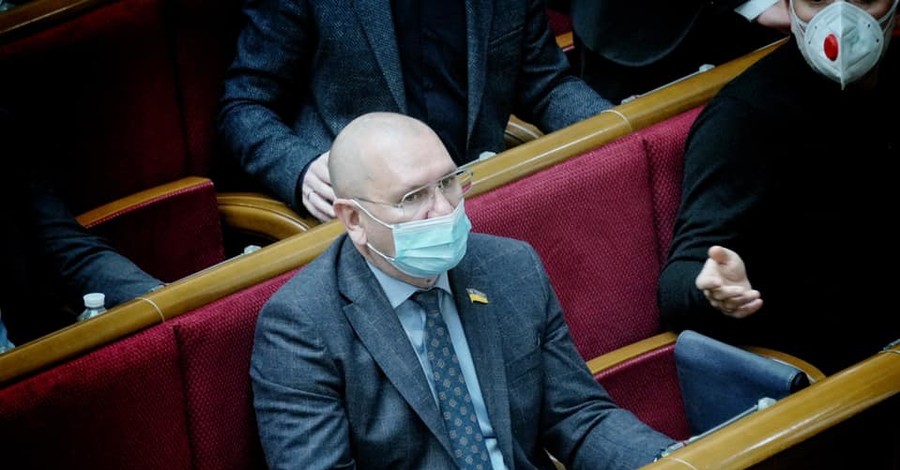 Официально: Нардепа Шевченко исключили из фракции 