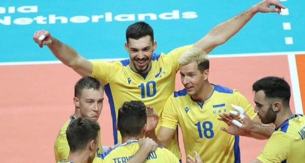 Сборная Украины по волейболу стартовала с победы в Золотой Евролиге