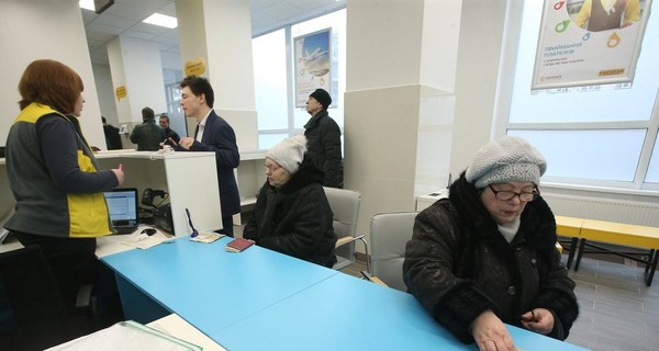 Принудительный перевод пенсий на карточки отменяется. 