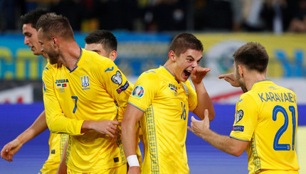 Как менялась форма национальной сборной Украины по футболу