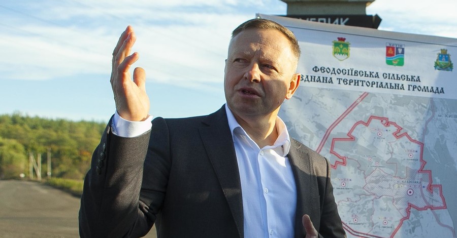 СМИ: Жители Ходосовки будут отзывать сельского голову из-за застройки Чернечего леса