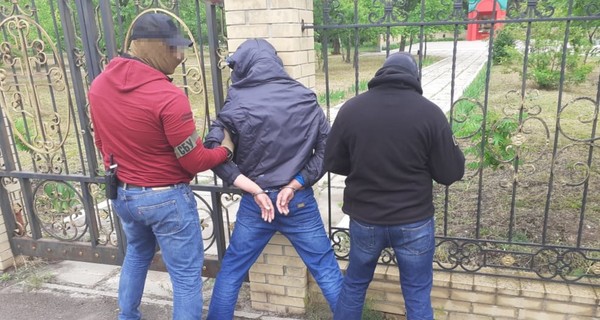 Правоохранители задержали агента ФСБ России, который планировал теракт в Северодонецке  