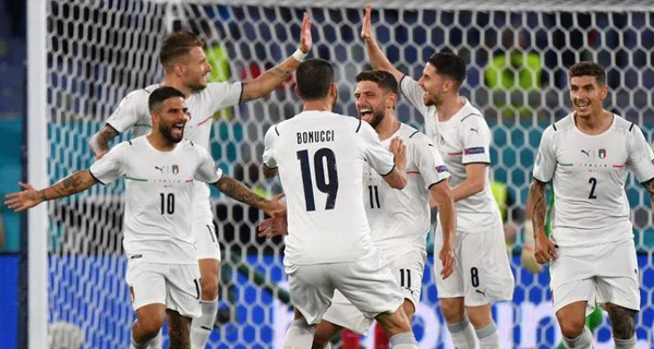 Италия разгромила Турцию в матче открытия Евро-2020