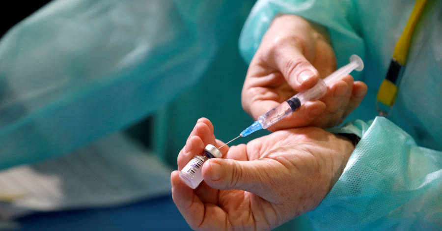 В регионах Украины заработало 50 центров вакцинации. Больше всего – на Днепропетровщине