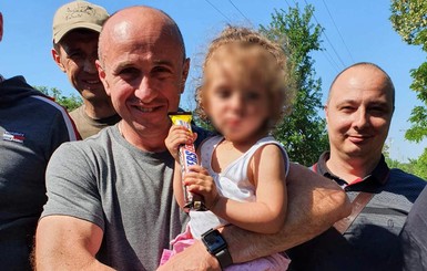 Двухлетнюю девочку, потерявшуюся под Николаевом, нашли плачущей в поле  