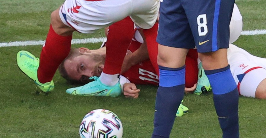 Медики стабилизировали состояние игрока Дании, потерявшего сознание во время матча на Евро-2020