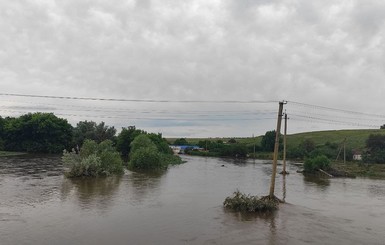 В Донецкой области затопило дворы, санатории и гостиницы