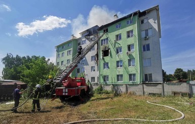 Под Киевом взорвался и загорелся пятиэтажный дом