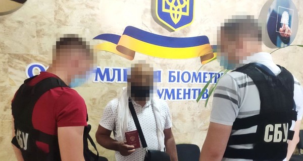 В Черкассах задержали иностранца, которого разыскивает Интерпол по подозрению в терроризме
