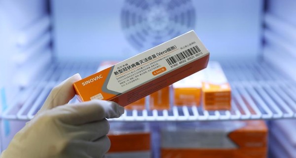 Украина ожидает поставку 7,7 млн доз вакцин от COVID-19 в июле